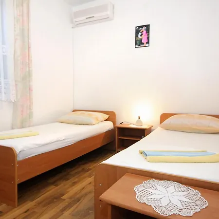 With A Parking Space Mali Guest house Zaton (Dubrovnik-Neretva)